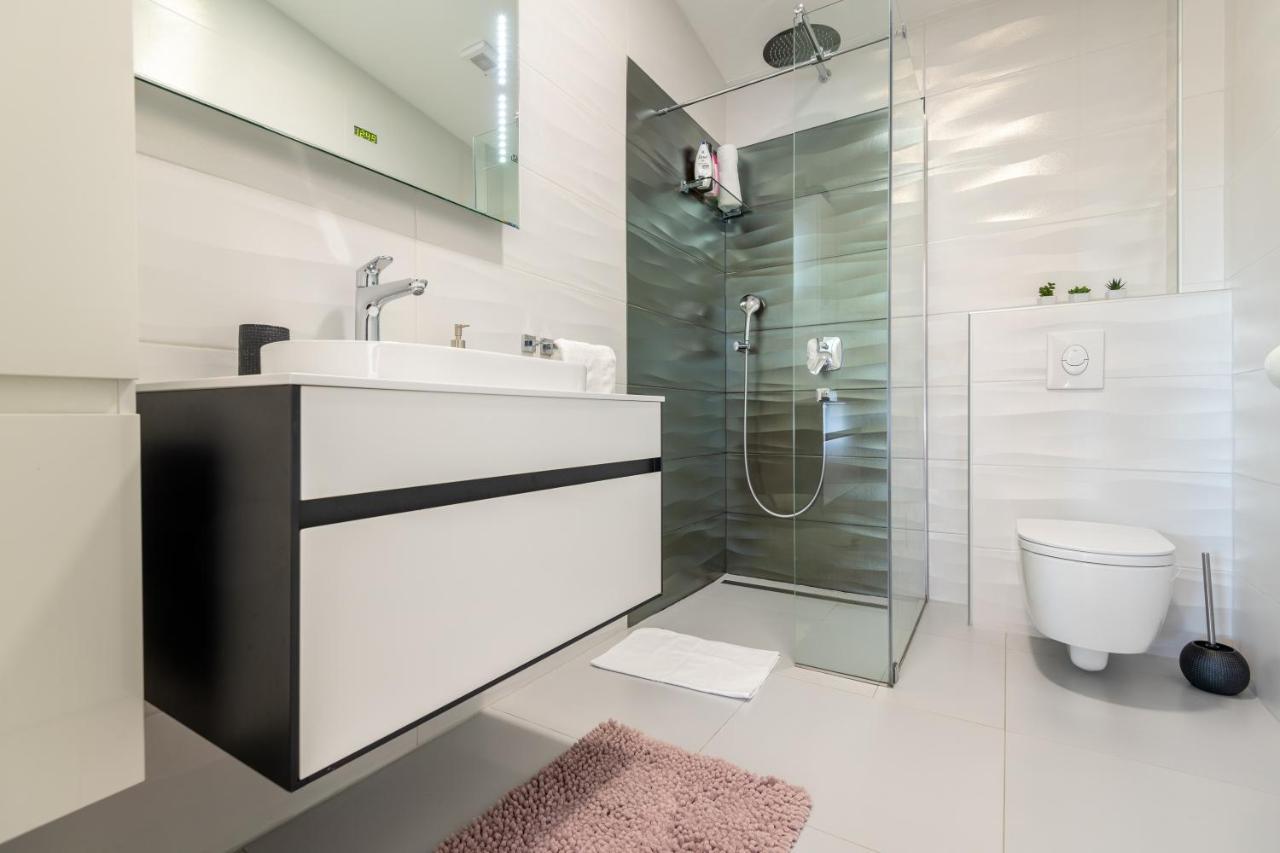 Iva Apartment Makarska Dış mekan fotoğraf