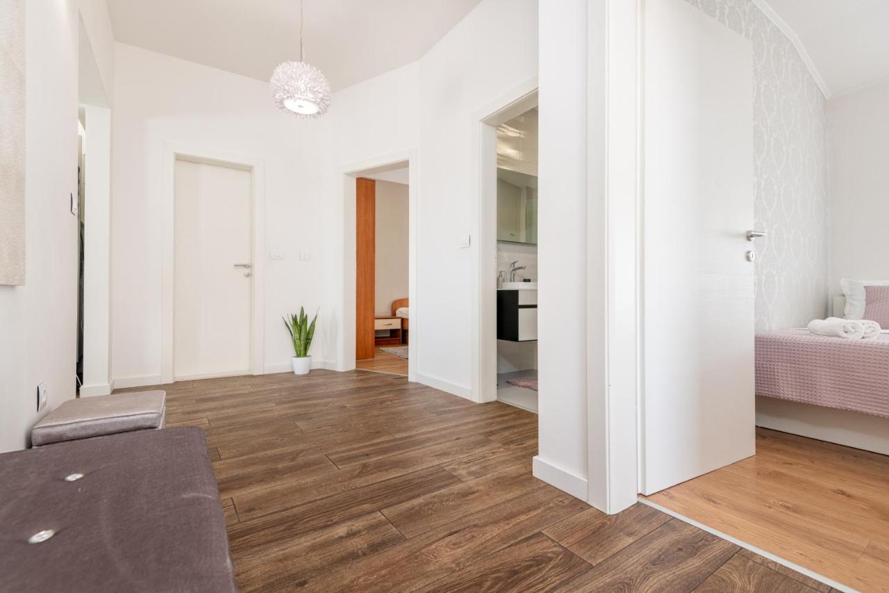 Iva Apartment Makarska Dış mekan fotoğraf