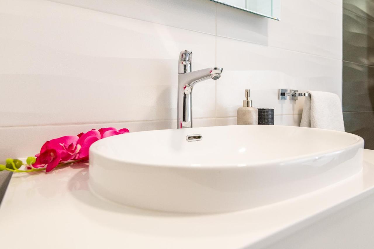 Iva Apartment Makarska Dış mekan fotoğraf